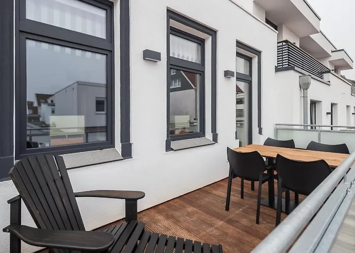 Lucia Whg 3 アパート ノルダーナイ