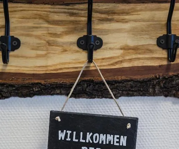 Lucia Whg 3 アパート ノルダーナイ